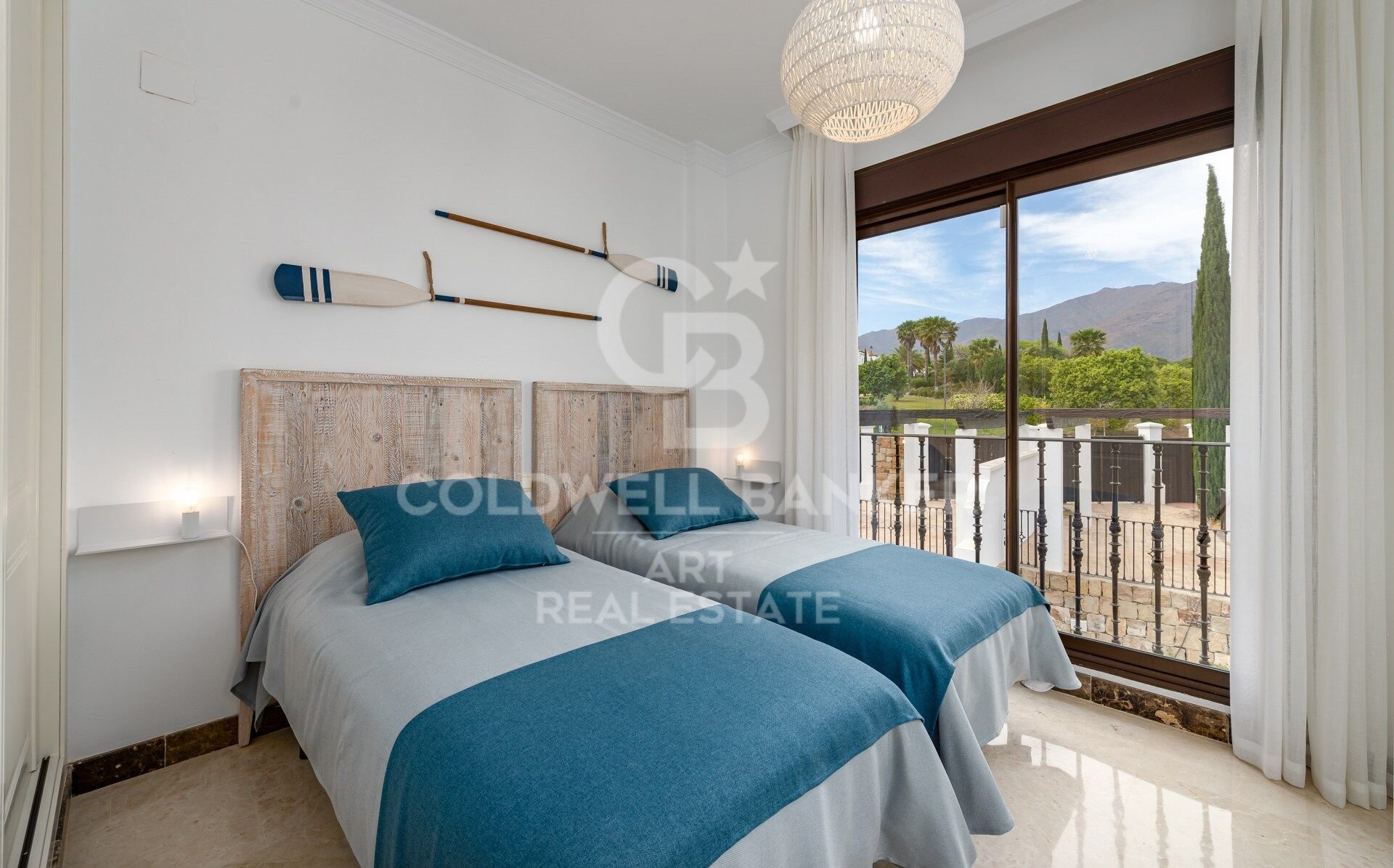 Villa i Estepona, Malaga, Spanien 3 sovrum, 170 kvm. Nr. 157273