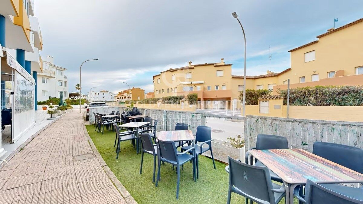Café/restaurang i Oliva, Valencia, Spanien 2 sovrum, 115 kvm. Nr. 158698