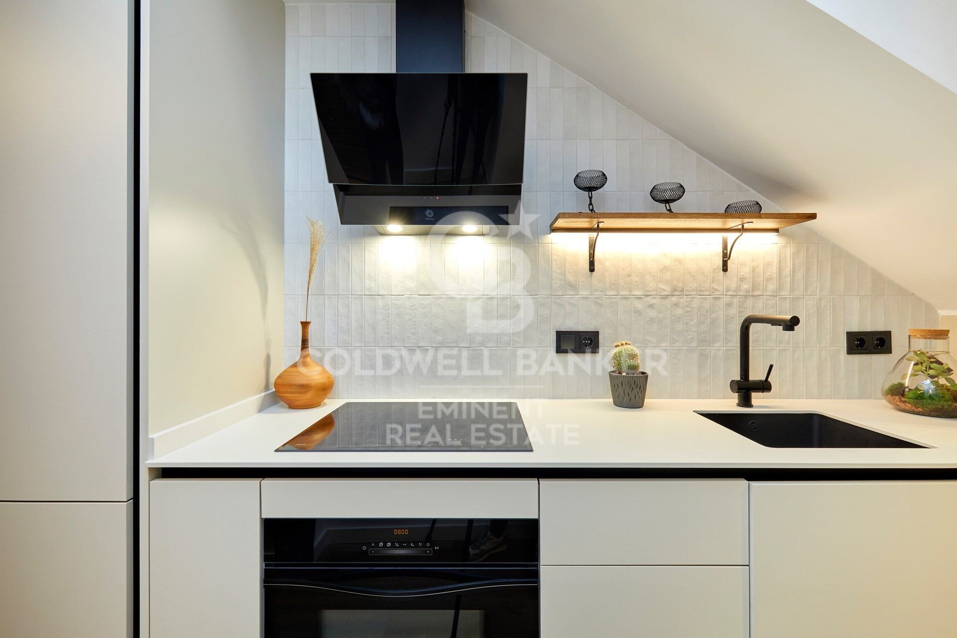 Bliźniak w Barcelona, Hiszpania 2 sypialnie, 96 mkw. nr 158696