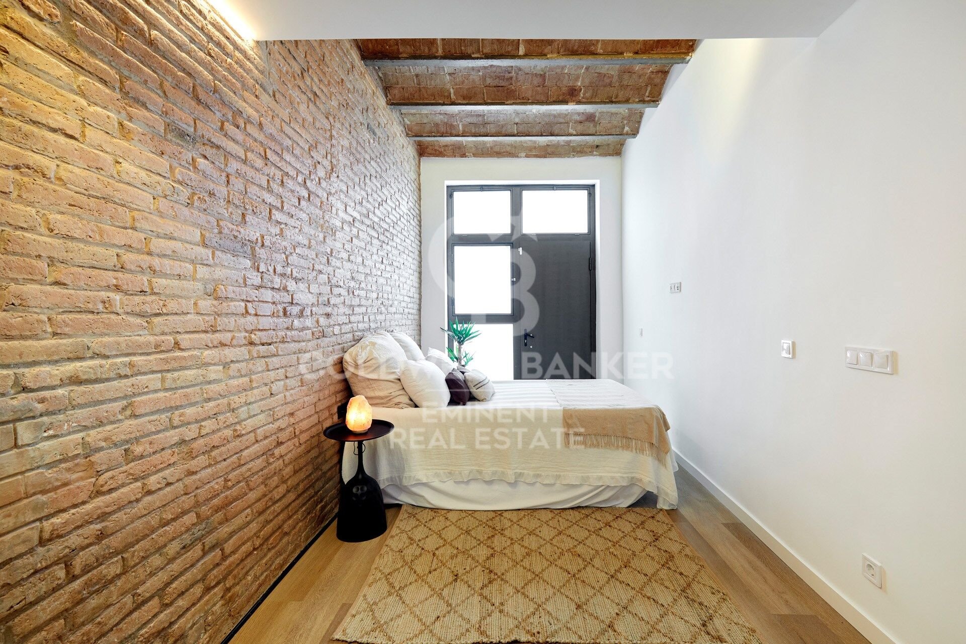 Bliźniak w Barcelona, Hiszpania 2 sypialnie, 96 mkw. nr 158696