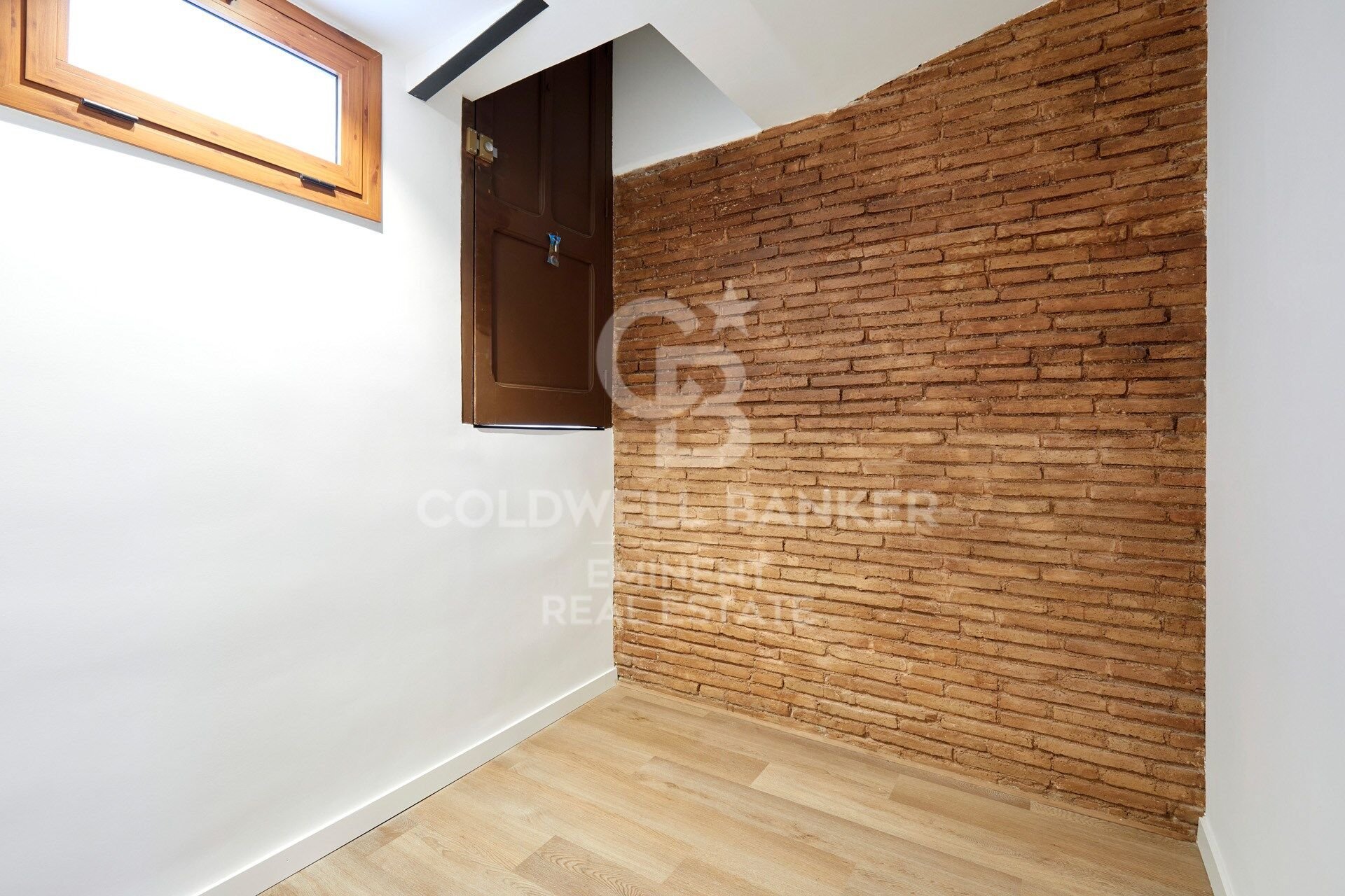 Bliźniak w Barcelona, Hiszpania 2 sypialnie, 96 mkw. nr 158696