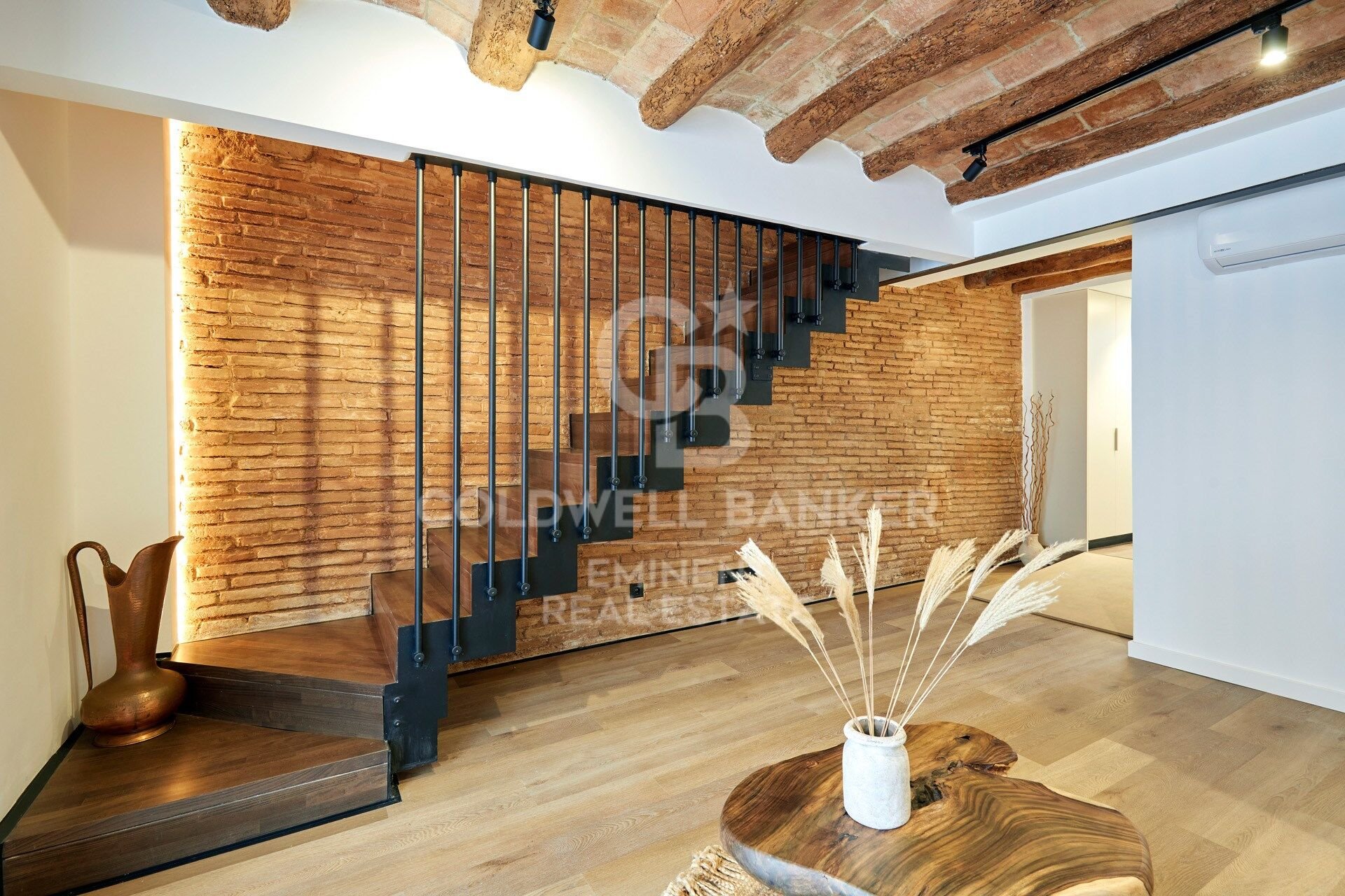 Bliźniak w Barcelona, Hiszpania 2 sypialnie, 96 mkw. nr 158696