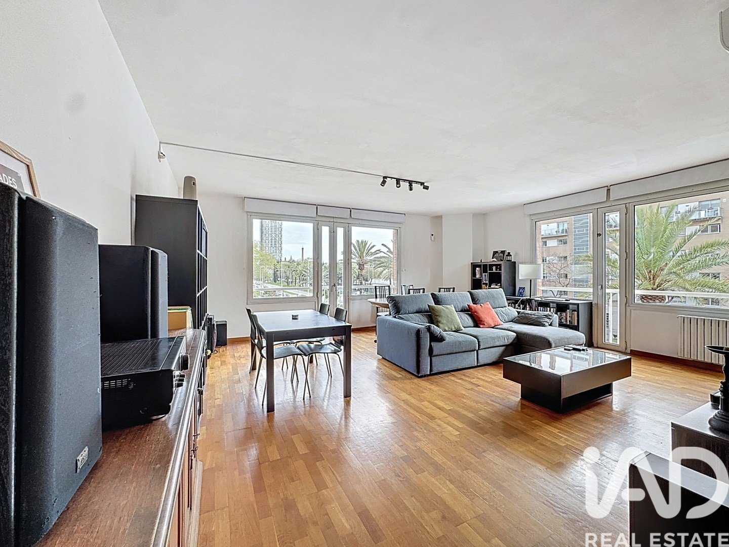 Apartment in Barcelona, Spain 3 bedrooms, 135 sq.m. No. 152589