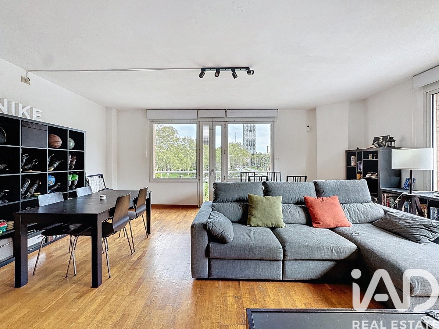 Apartment in Barcelona, Spain 3 bedrooms, 135 sq.m. No. 152589