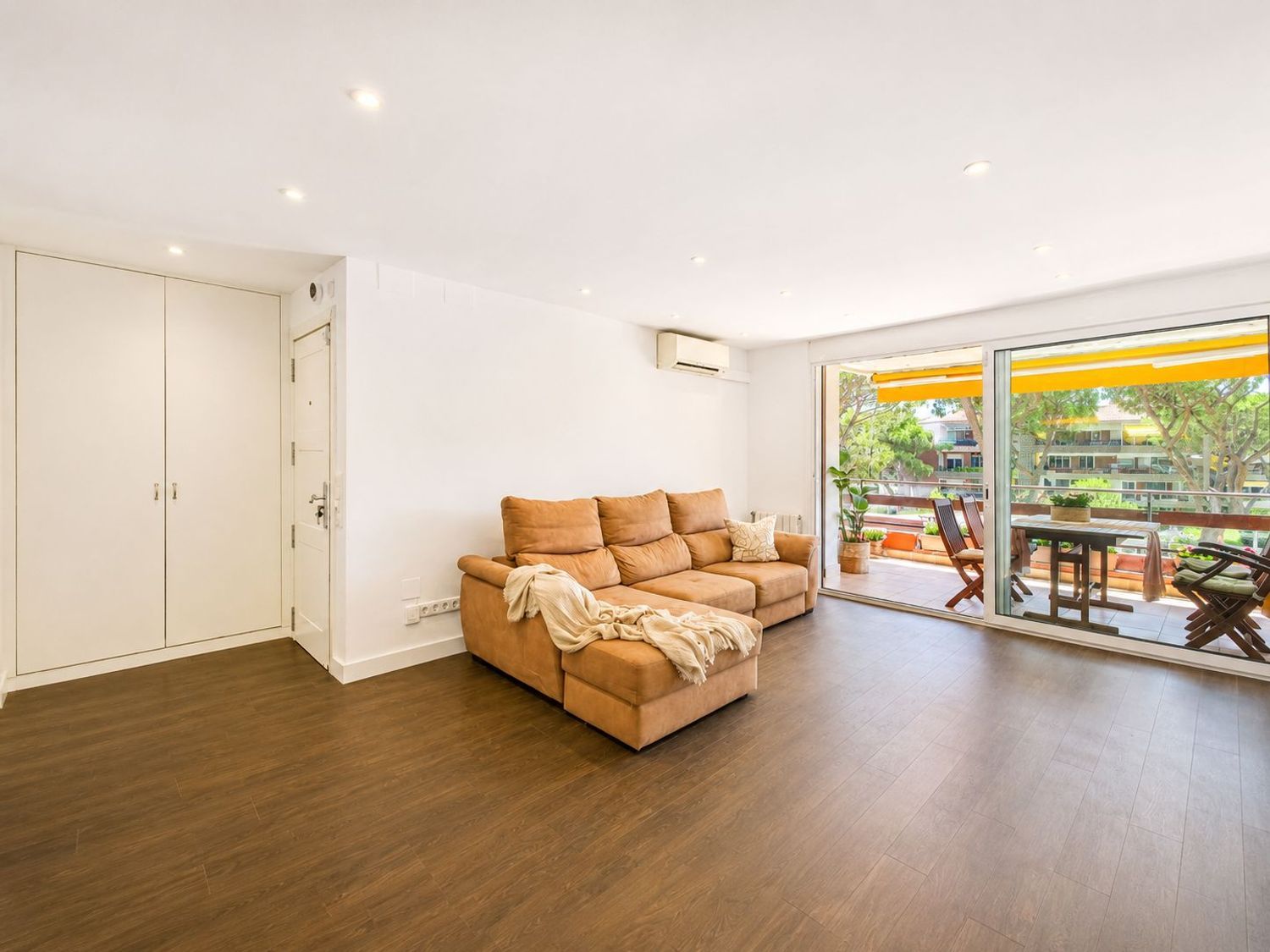 Apartamento en Gavà, Barcelona, España 3 dormitorios, 192 m2 No. 192064