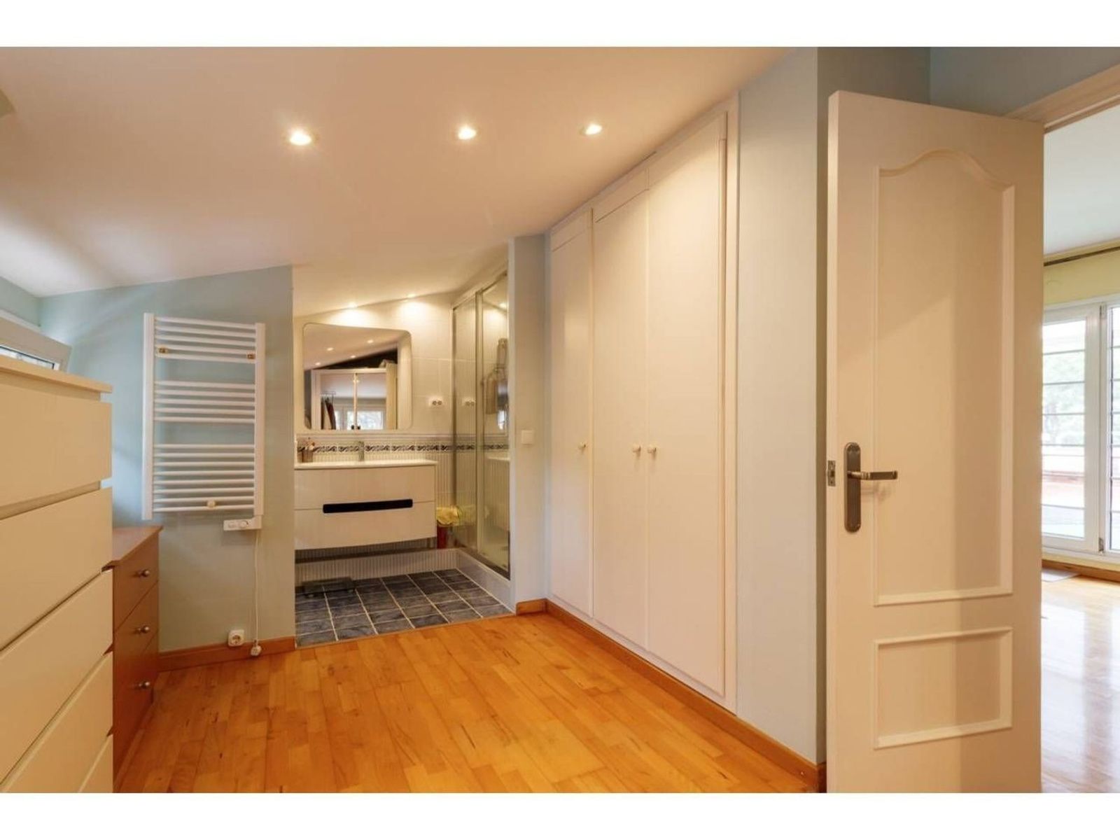 Dzīvoklis Gava, Barcelona, Spānijā 5 istabas, 292 m2 Nr. 192061