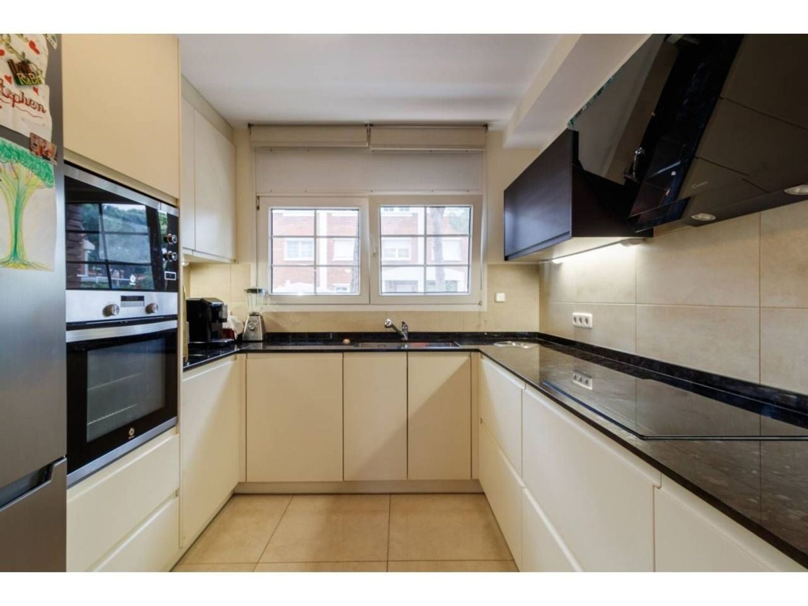 Dzīvoklis Gava, Barcelona, Spānijā 5 istabas, 292 m2 Nr. 192061
