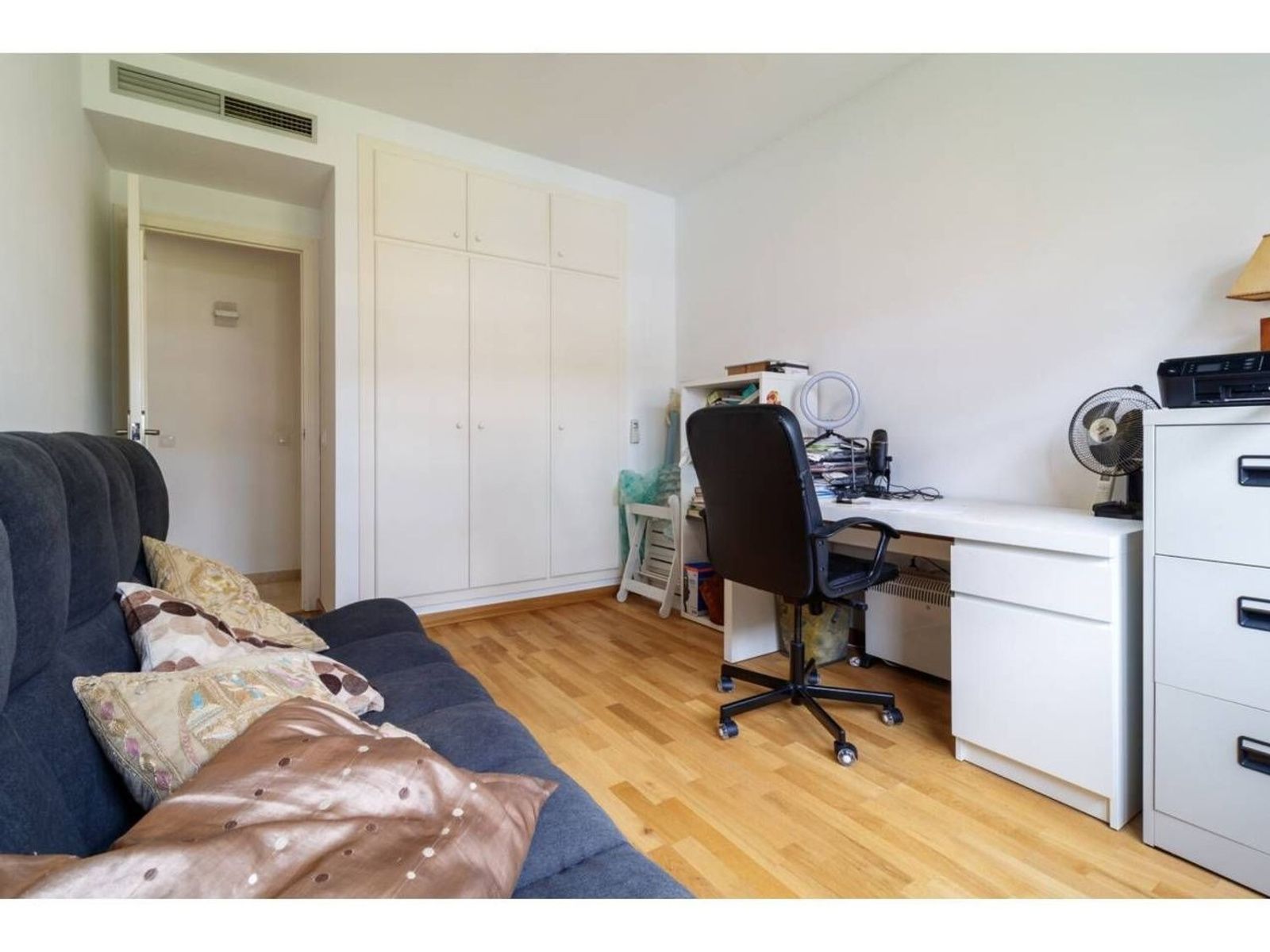 Dzīvoklis Gava, Barcelona, Spānijā 5 istabas, 292 m2 Nr. 192061