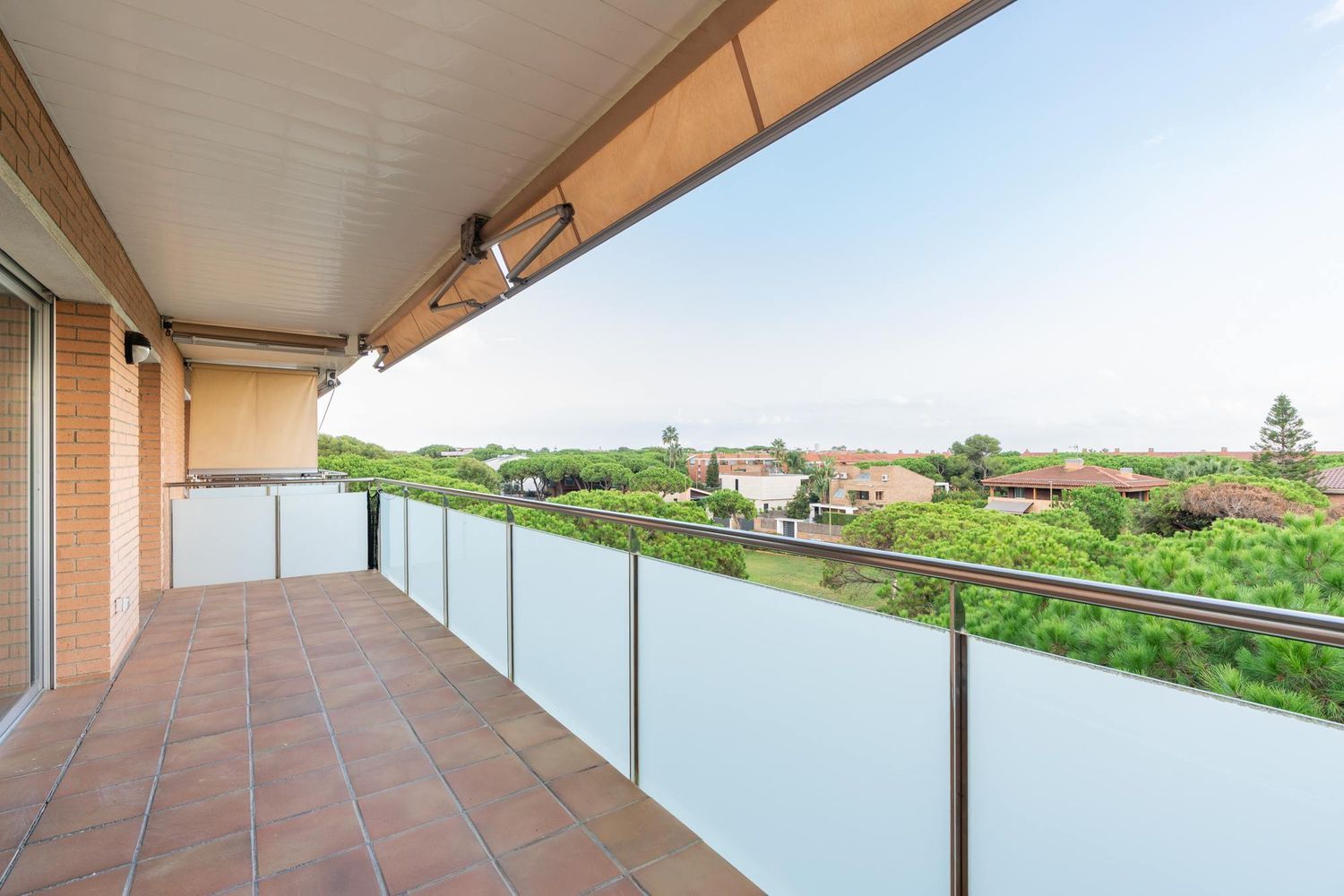 Dzīvoklis Gava, Barcelona, Spānijā 4 istabas, 153 m2 Nr. 192063
