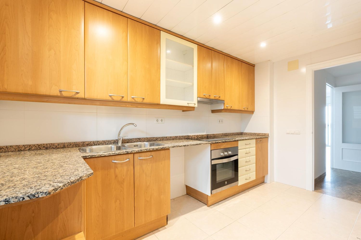 Dzīvoklis Gava, Barcelona, Spānijā 4 istabas, 153 m2 Nr. 192063