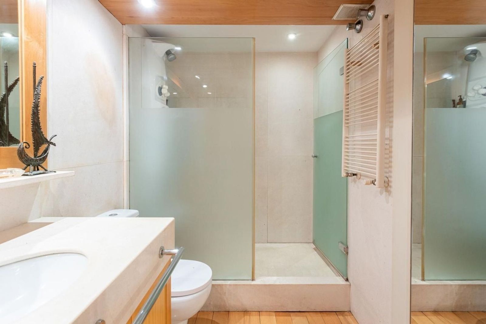 Wohnung in Barcelona, Spanien 5 Schlafzimmer, 273 m2 Nr. 192059