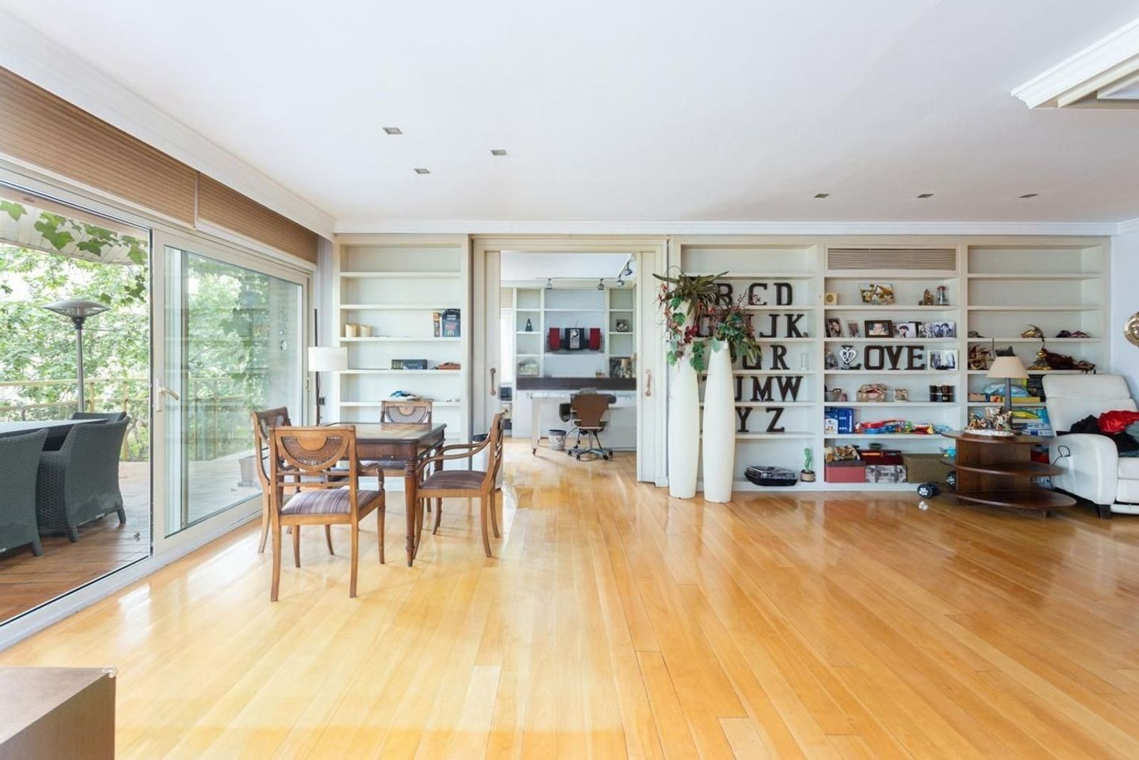 Wohnung in Barcelona, Spanien 5 Schlafzimmer, 273 m2 Nr. 192059