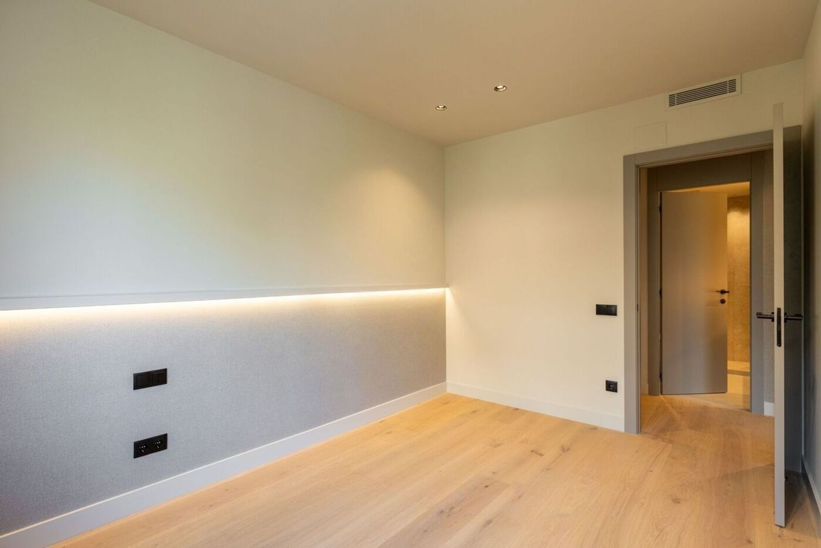 Wohnung in Barcelona, Spanien 5 Schlafzimmer, 200 m2 Nr. 192060
