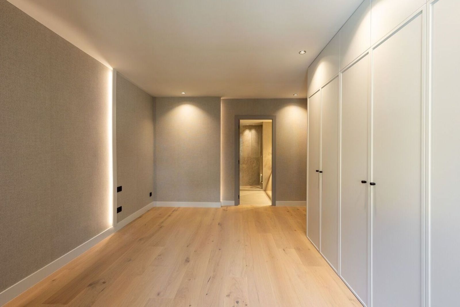 Wohnung in Barcelona, Spanien 5 Schlafzimmer, 200 m2 Nr. 192060