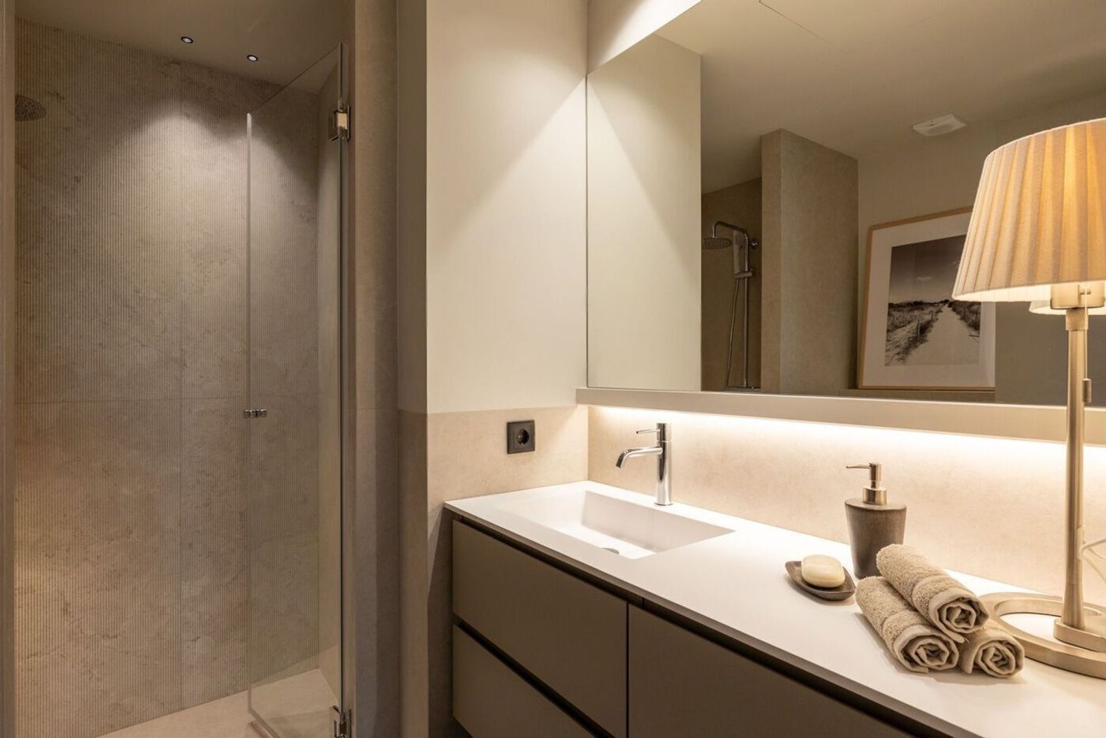 Wohnung in Barcelona, Spanien 5 Schlafzimmer, 200 m2 Nr. 192060