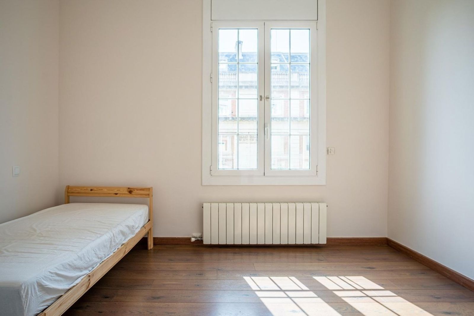 Apartamento en Barcelona, España 5 dormitorios, 203 m2 No. 192058