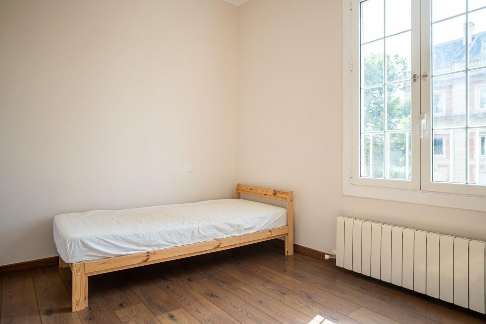 Apartamento en Barcelona, España 5 dormitorios, 203 m2 No. 192058