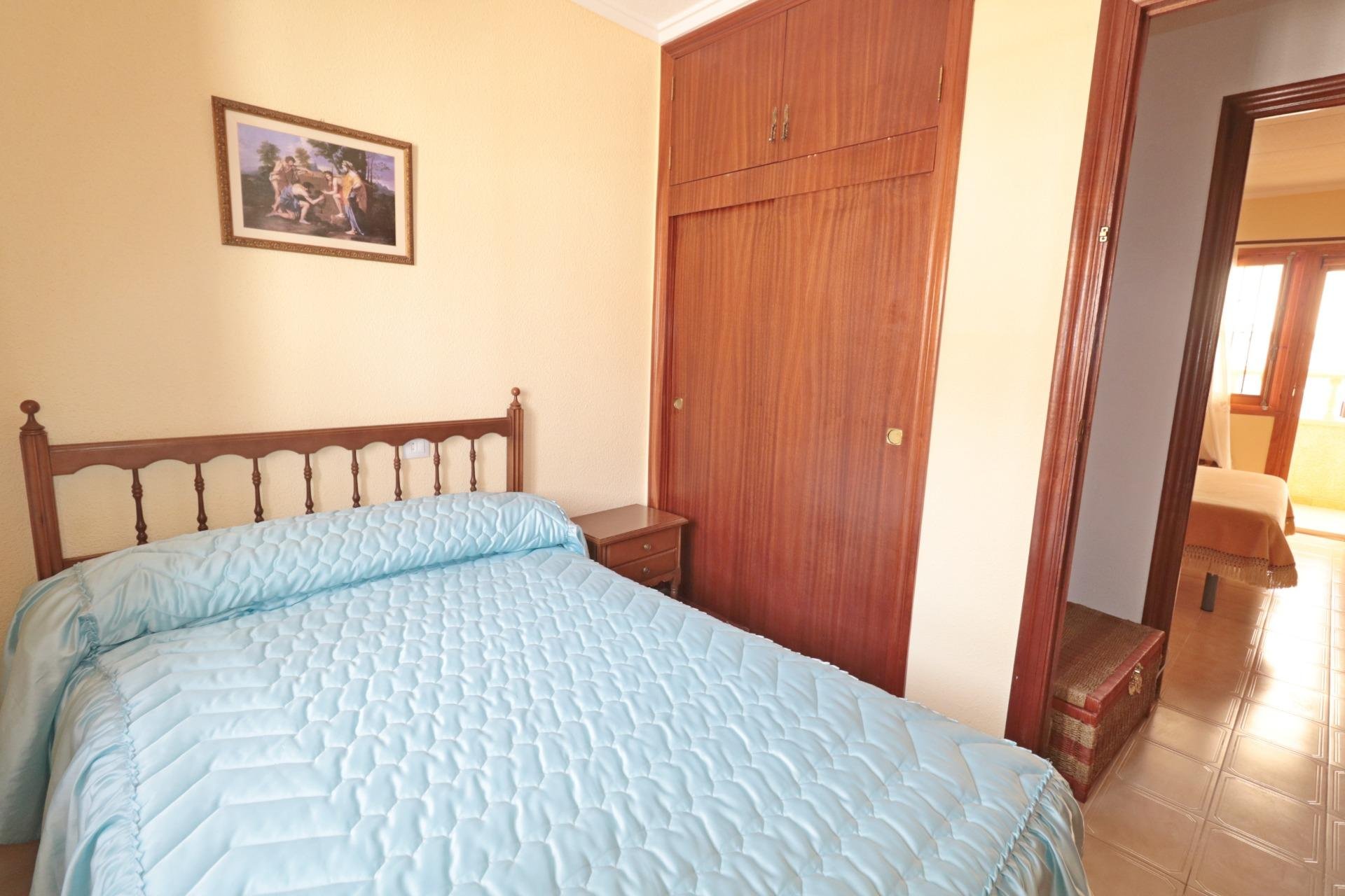 Radhus i Torrevieja, Alicante, Spanien 3 sovrum, 85 kvm. Nr. 190319