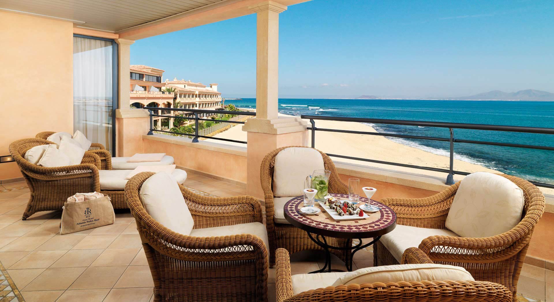 Liikekiinteistö Tarragona, Espanja 903 m2 No. 143138