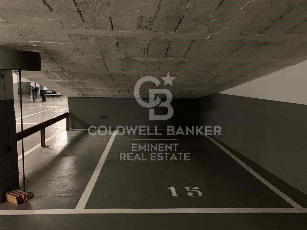 Parking in Barcelona, Spain No. 186216