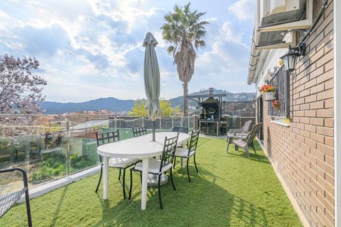 Māja Sant Vicenc Dels Horts, Barcelona, Spānijā 5 istabas, 387 m2 Nr. 196850
