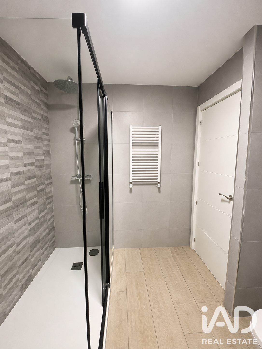 Huoneisto Madrid, Espanja 2 makuuhuonetta, 75 m2 No. 195781