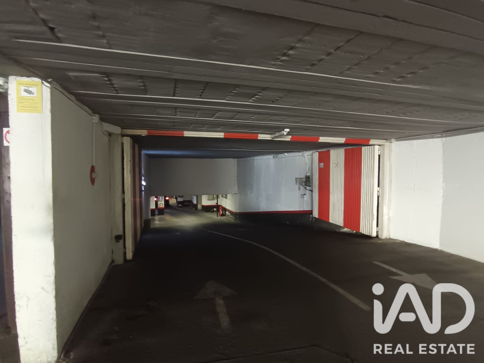 Garage i Madrid, Spanien Nr. 196571