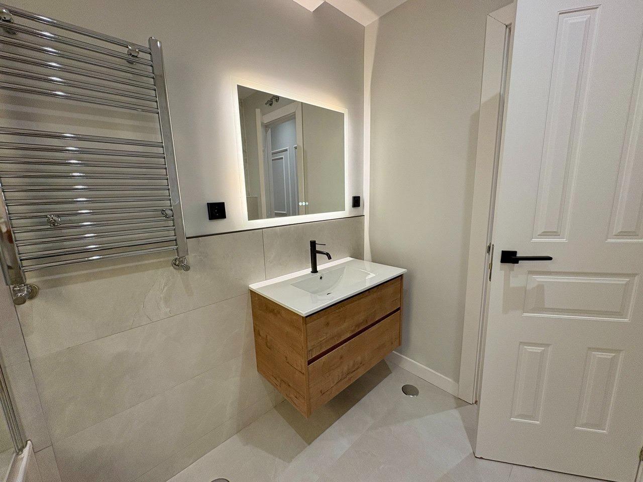 Apartment in Madrid, Spain 2 bedrooms, 111 sq.m. No. 165934