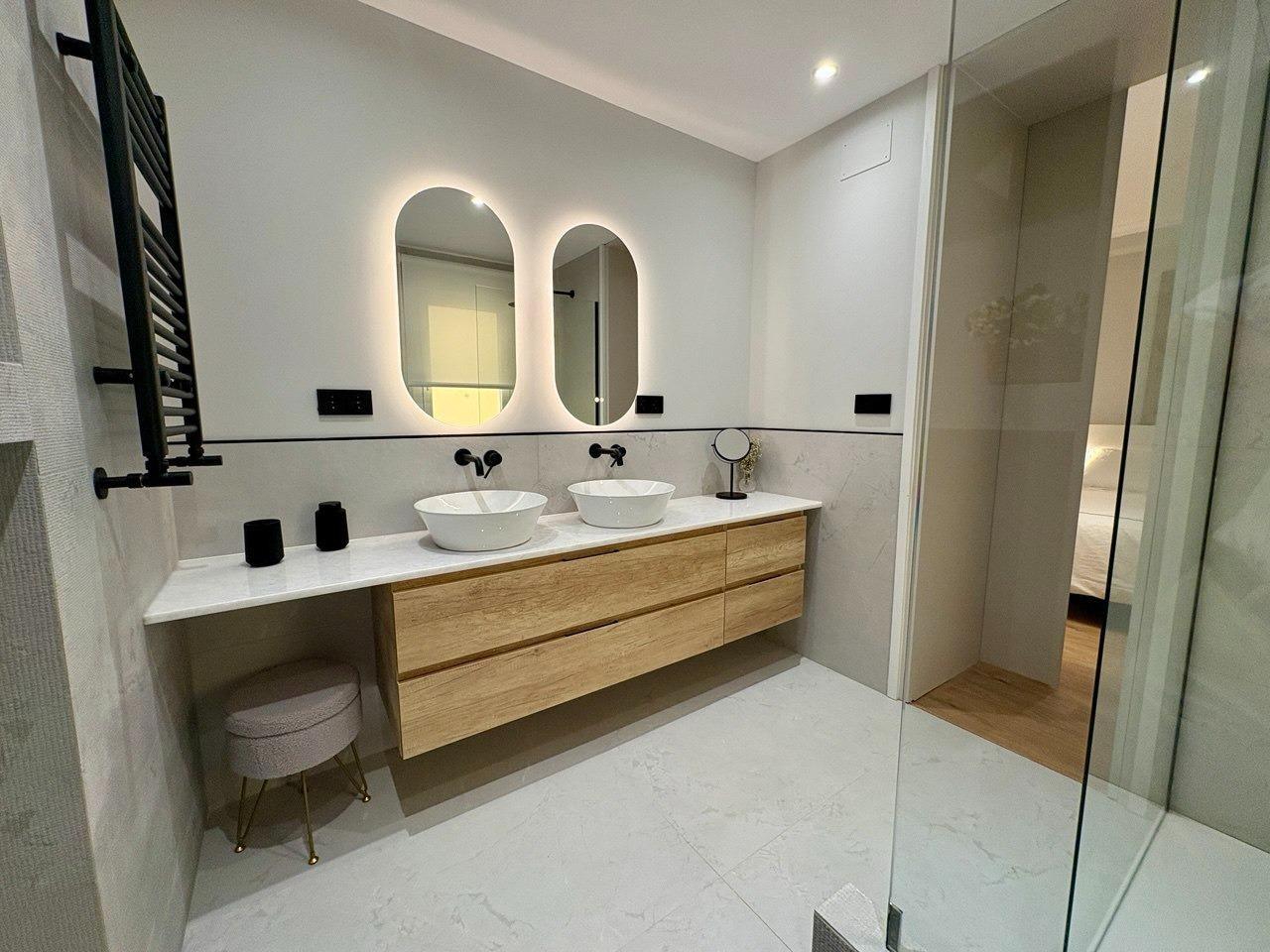 Apartment in Madrid, Spain 2 bedrooms, 111 sq.m. No. 165934