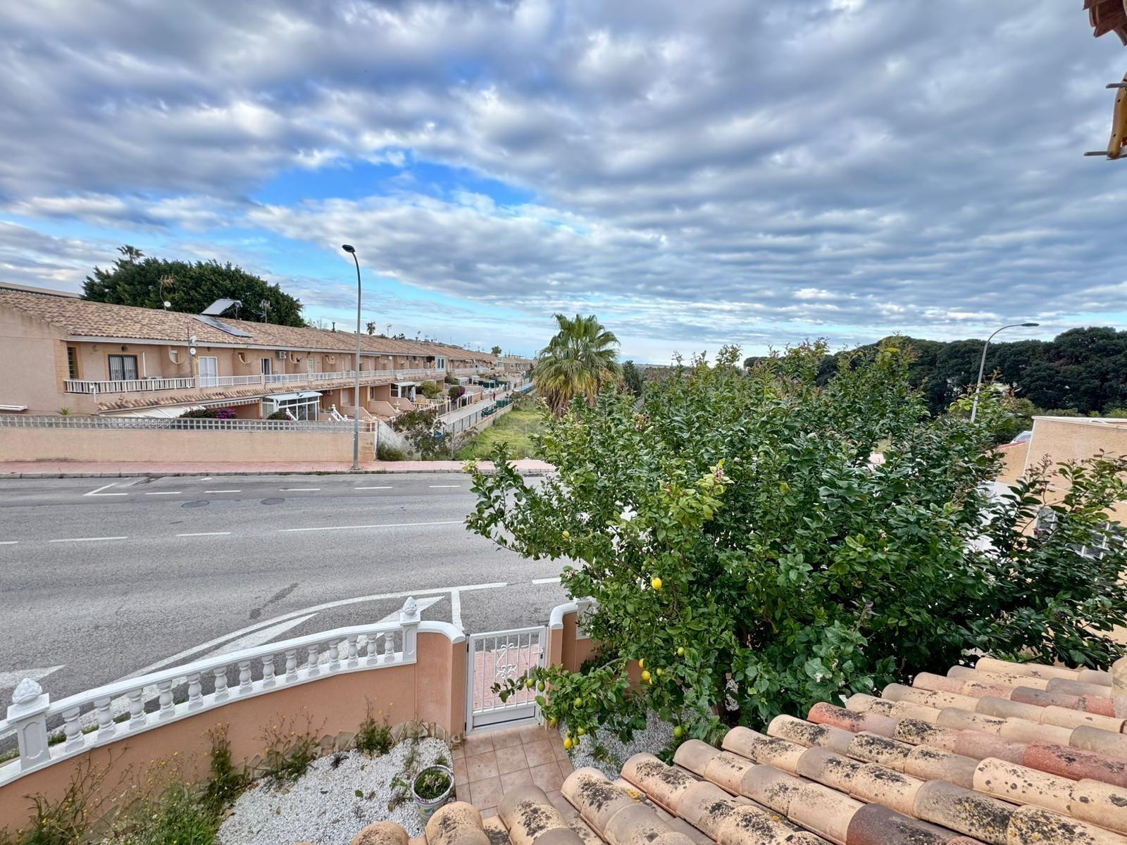 Appartamento a Torrevieja, Alicante, Spagna 3 camere da letto, 101 mq. N° 165929