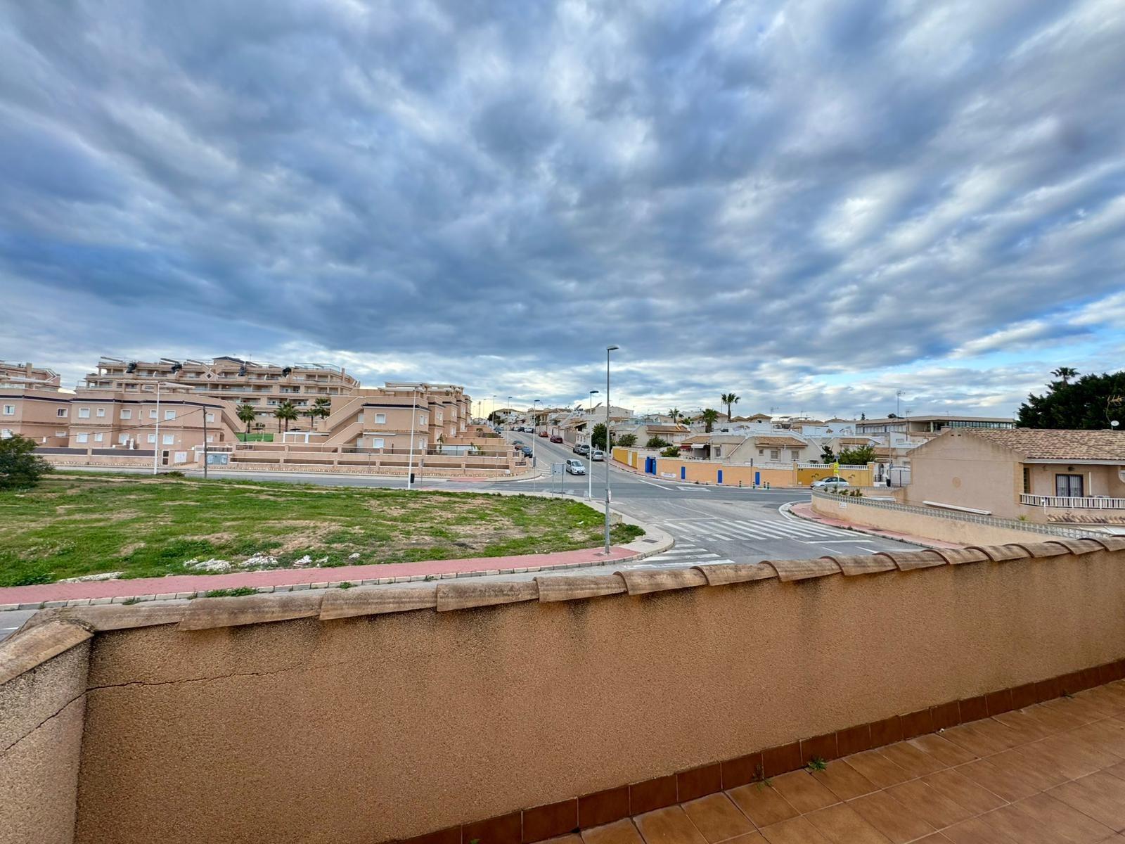 Appartamento a Torrevieja, Alicante, Spagna 3 camere da letto, 101 mq. N° 165929