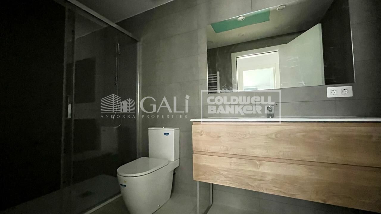 Huoneisto Principado De Andorra (Ninguna Poblacion Tiene C.P.), Lleida, Espanja 2 makuuhuonetta, 83 m2 No. 178696