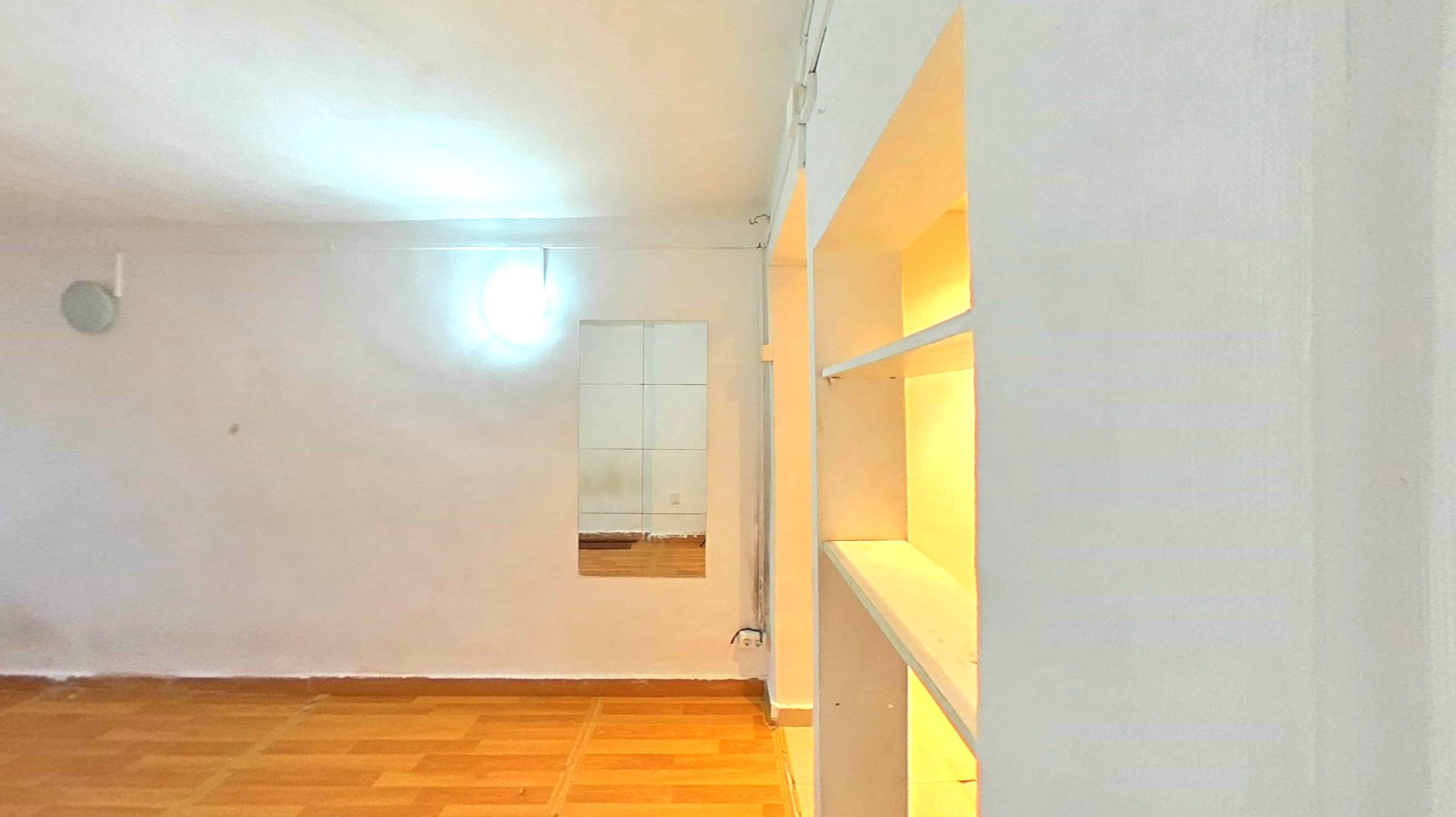 Wohnung in Barcelona, Spanien 1 Schlafzimmer, 19 m2 Nr. 191558