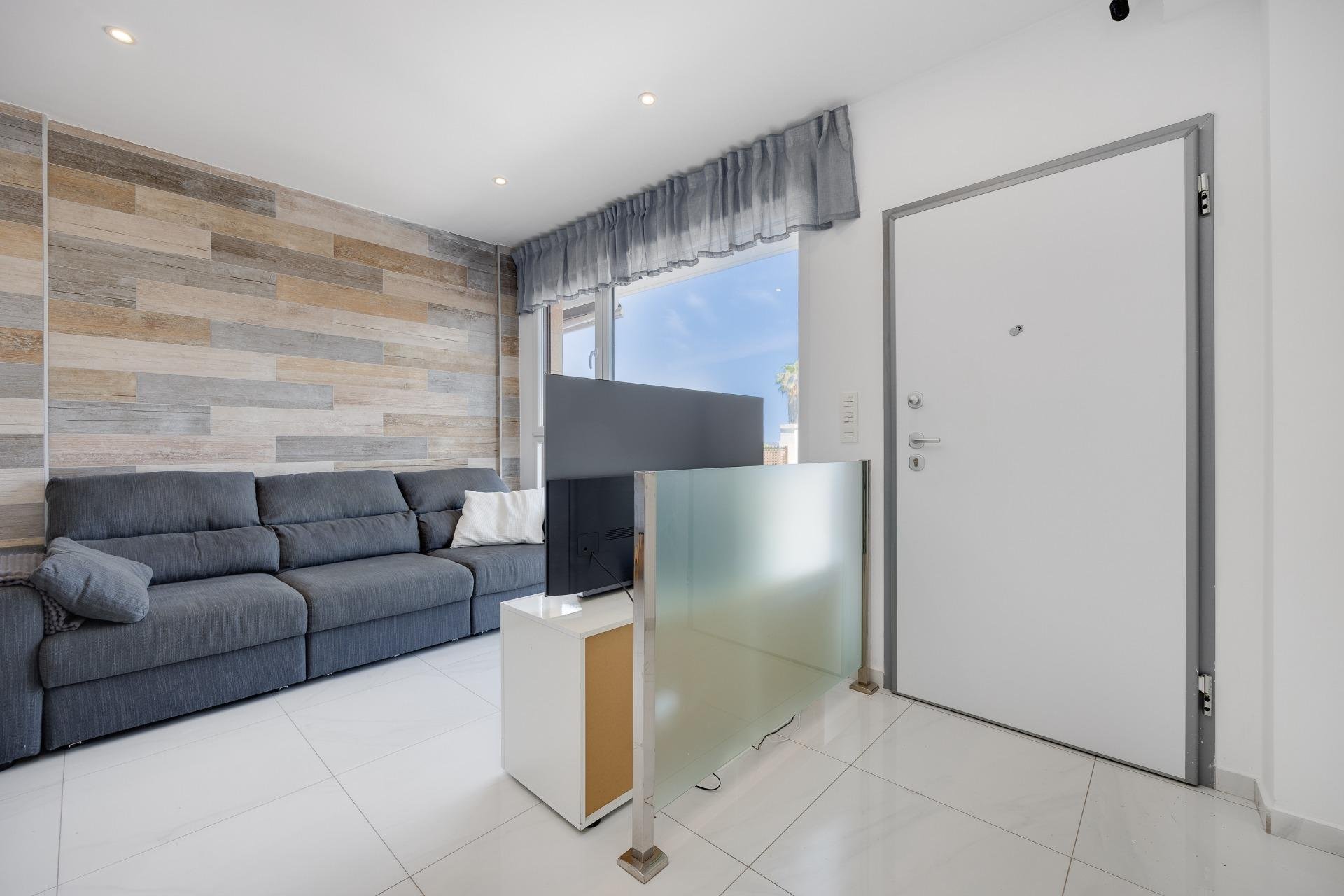 Townhouse in Los Balcones, Alicante, Spain 3 bedrooms, 98 sq.m. No. 189743