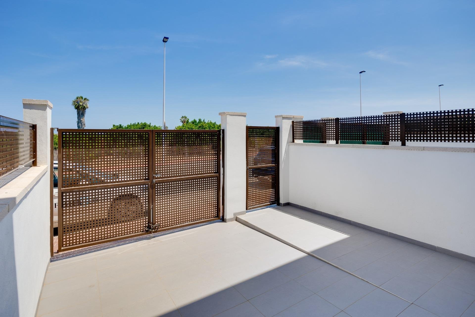 Townhouse in Los Balcones, Alicante, Spain 3 bedrooms, 98 sq.m. No. 189743