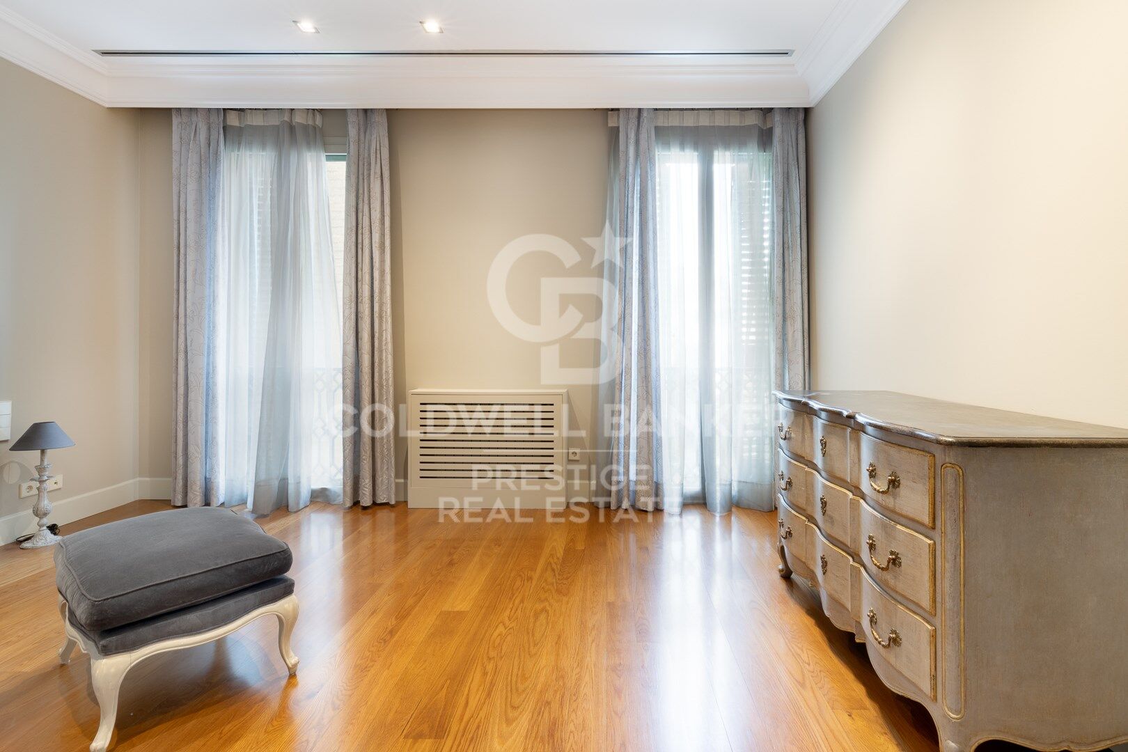 Apartment in Barcelona, Spain 3 bedrooms, 226 sq.m. No. 160414