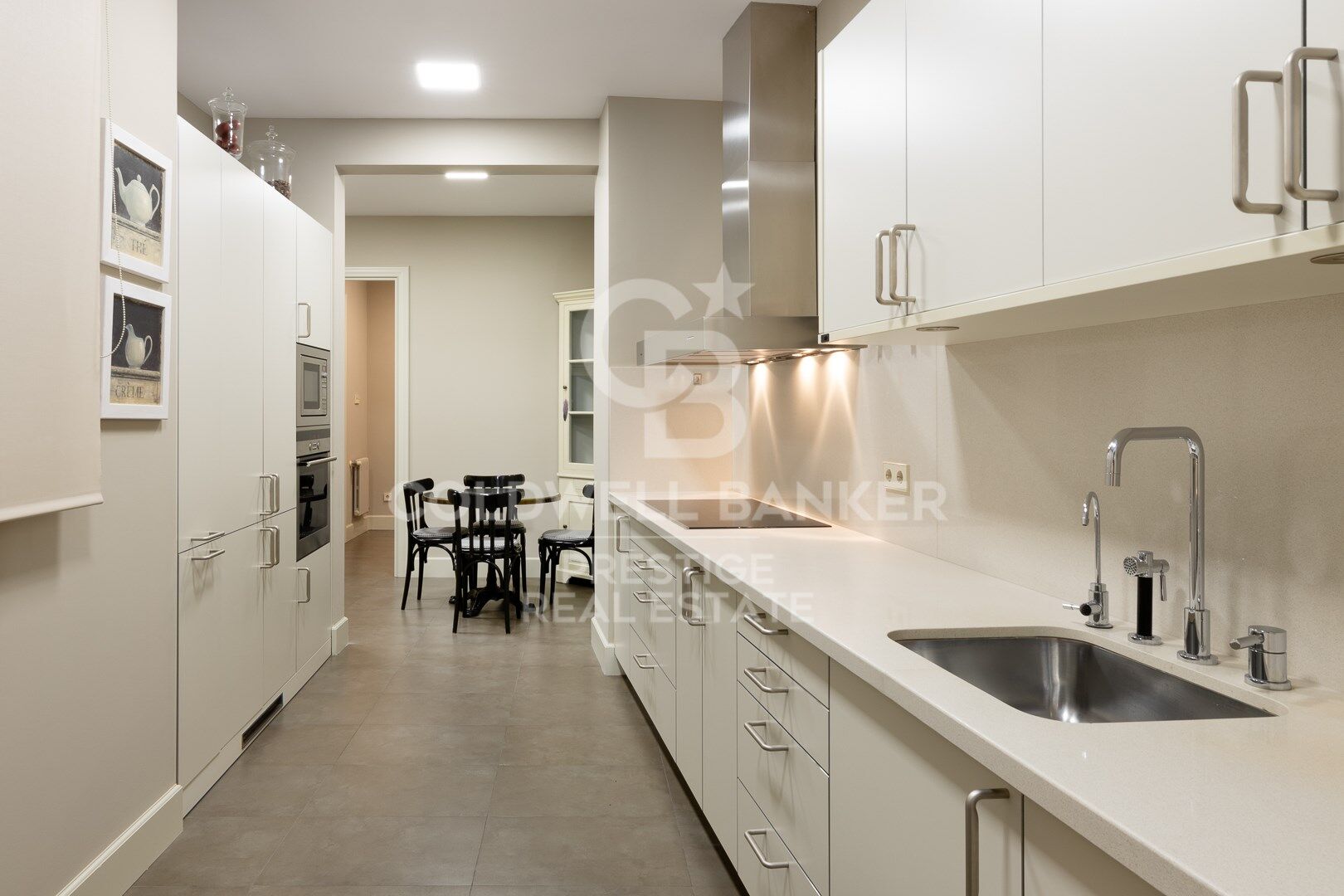 Apartment in Barcelona, Spain 3 bedrooms, 226 sq.m. No. 160414