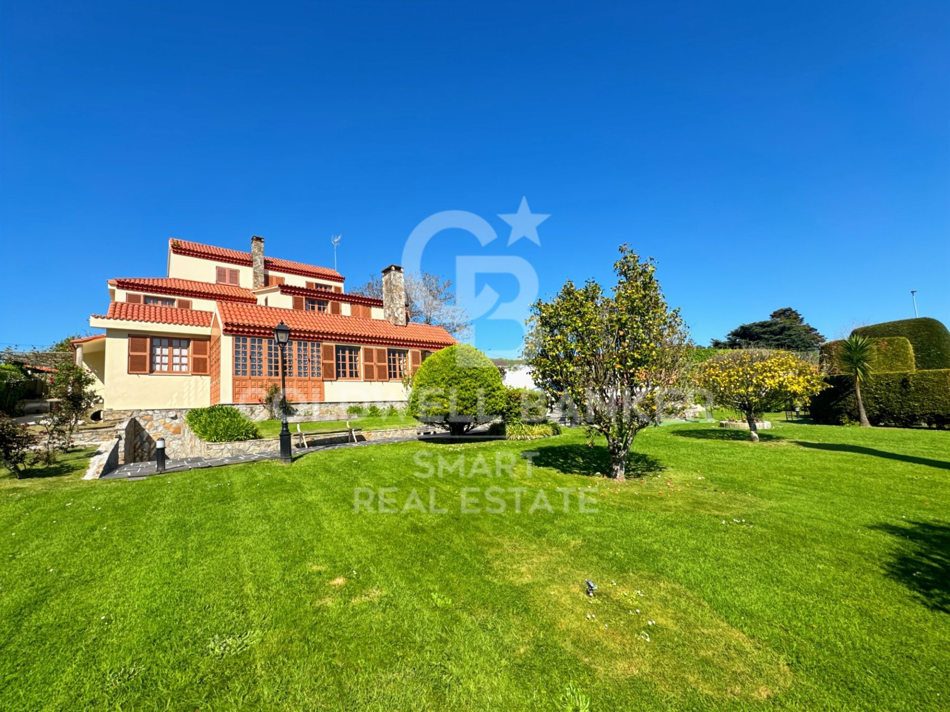 Talo Oleiros, A Coruna, Espanja 7 makuuhuonetta, 400 m2 No. 160415