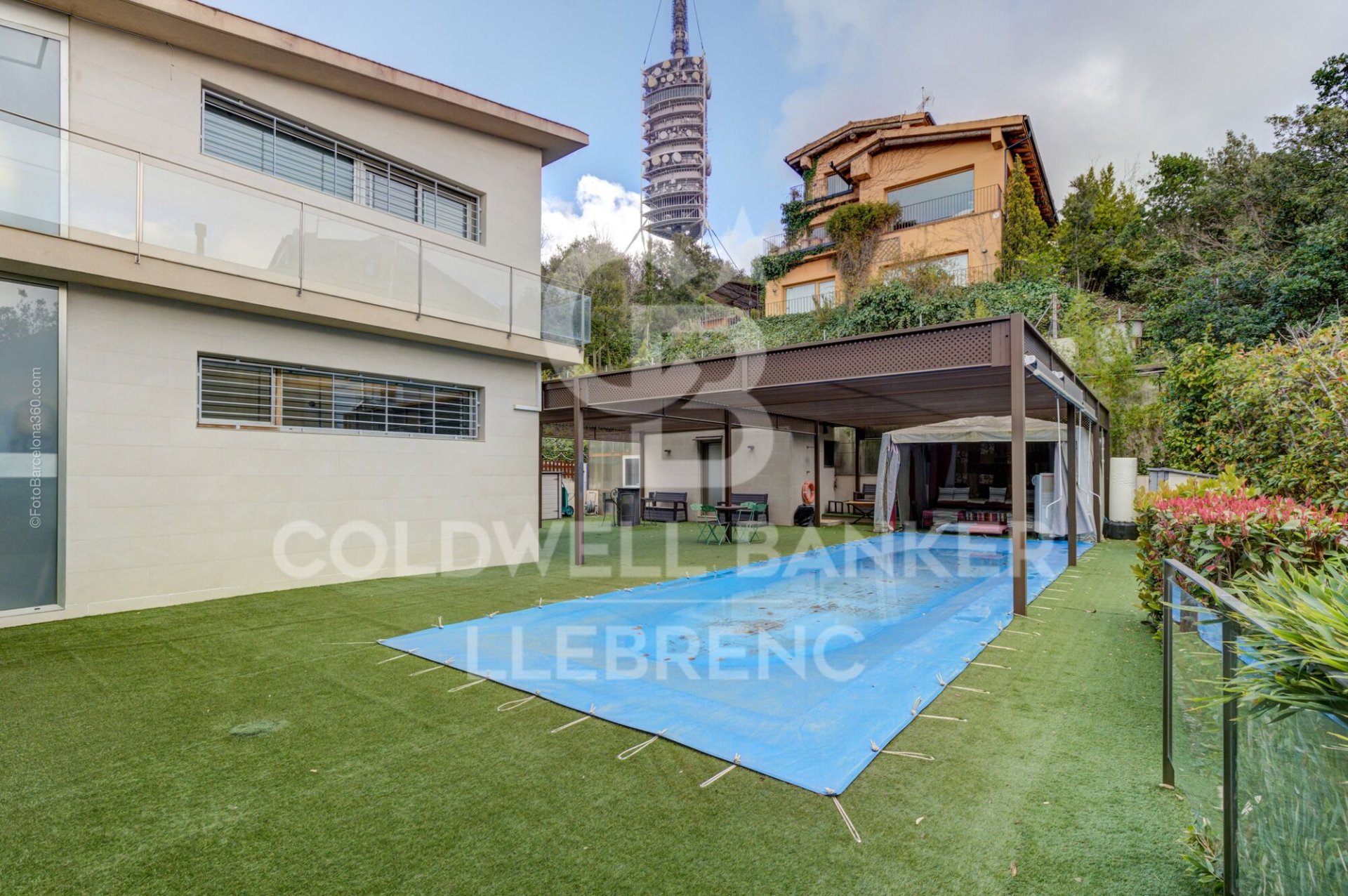 House à Barcelona, Espagne 7 chambres, 570 m2 No. 160416