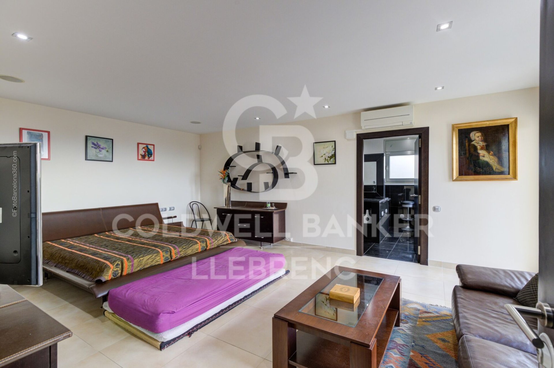 House à Barcelona, Espagne 7 chambres, 570 m2 No. 160416