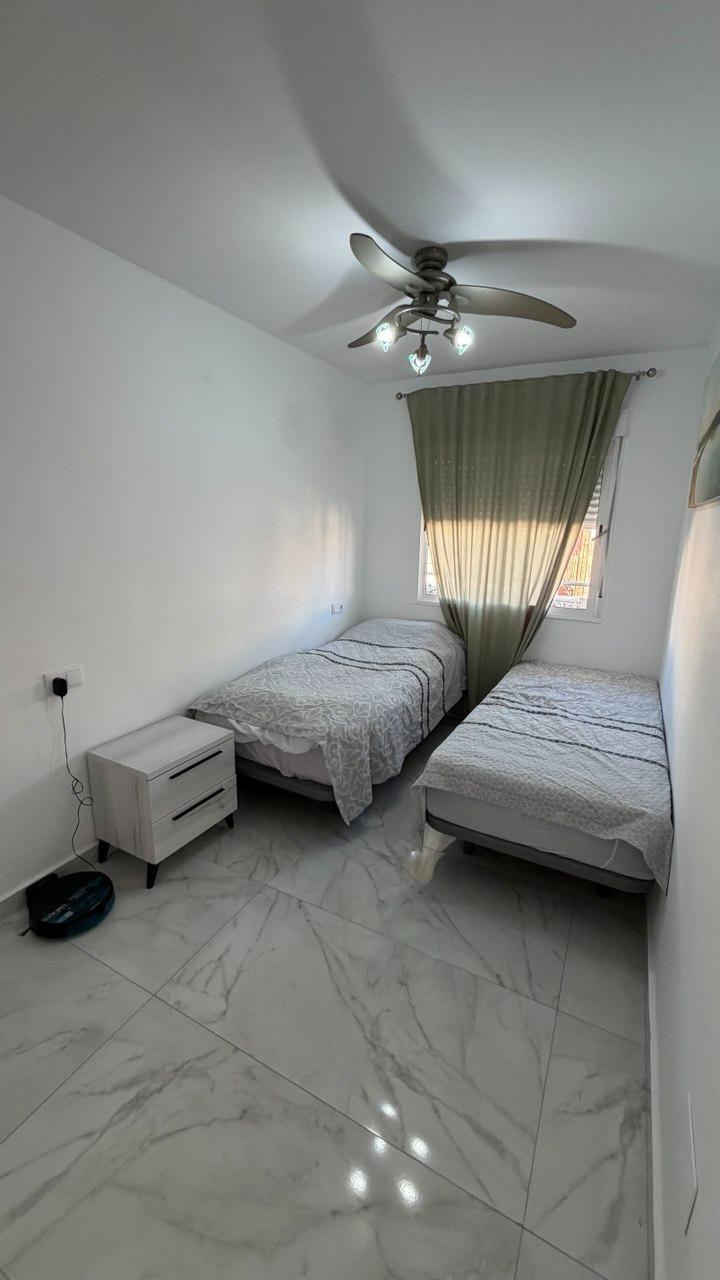 Apartamento en Torrevieja, Alicante, España 3 dormitorios, 107 m2 No. 165820