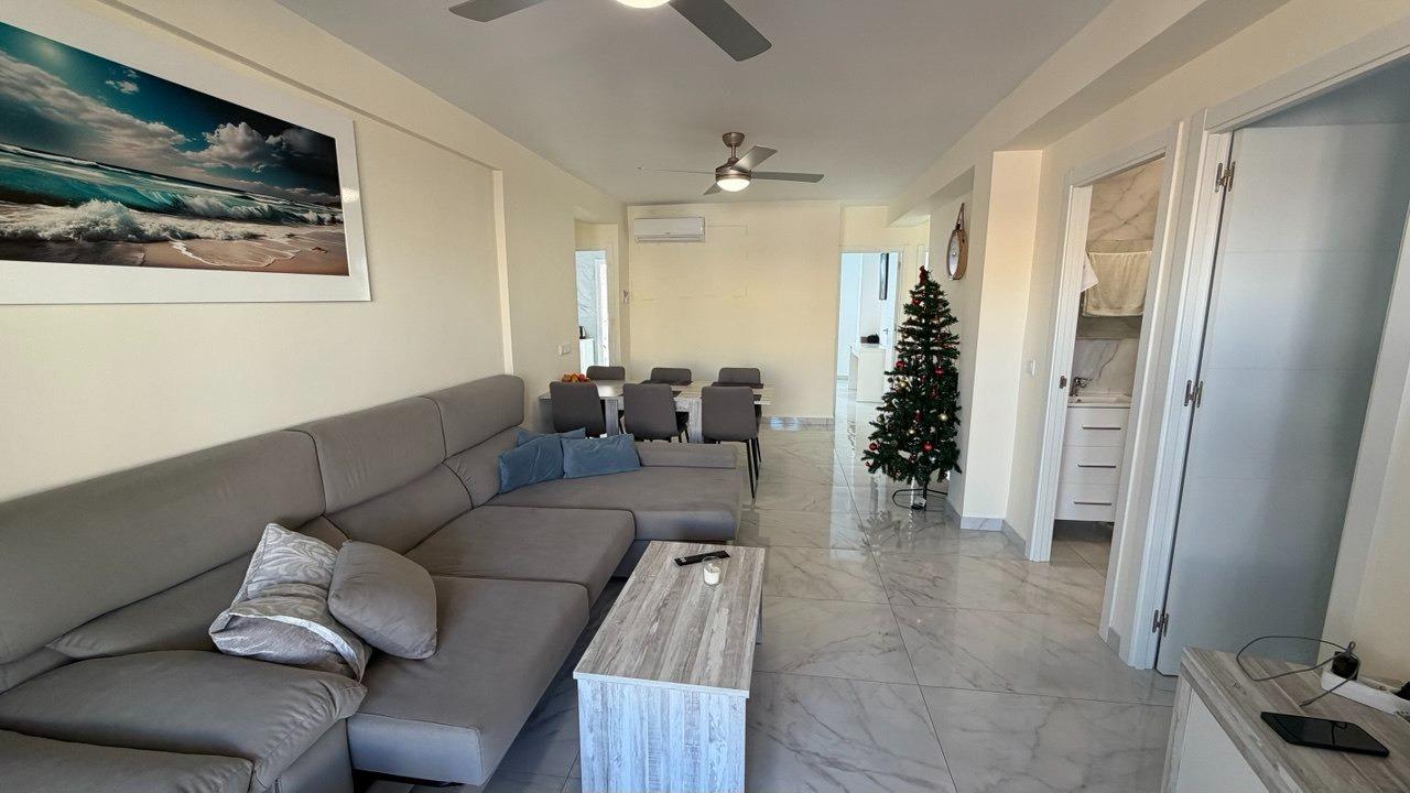Apartamento en Torrevieja, Alicante, España 3 dormitorios, 107 m2 No. 165820