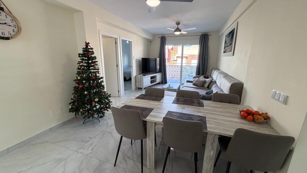 Apartamento en Torrevieja, Alicante, España 3 dormitorios, 107 m2 No. 165820