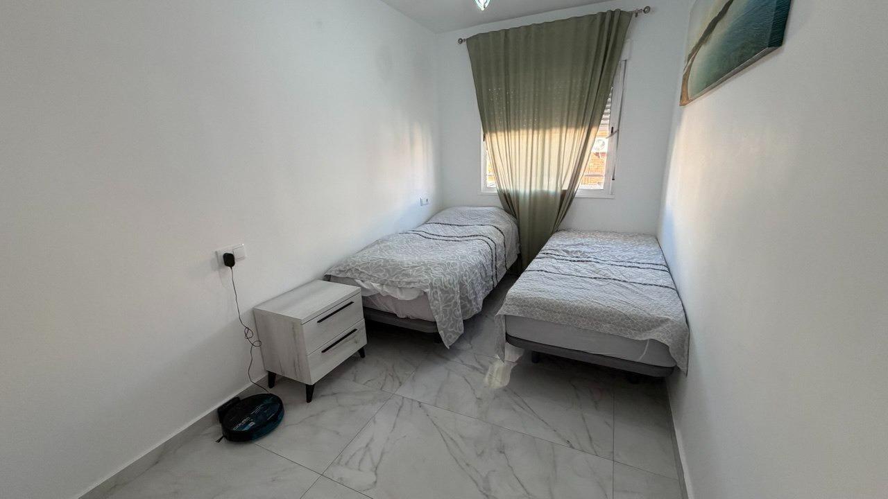 Apartamento en Torrevieja, Alicante, España 3 dormitorios, 107 m2 No. 165820