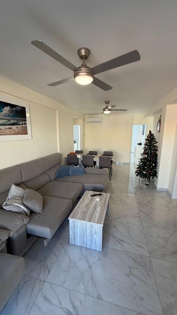 Apartamento en Torrevieja, Alicante, España 3 dormitorios, 107 m2 No. 165820