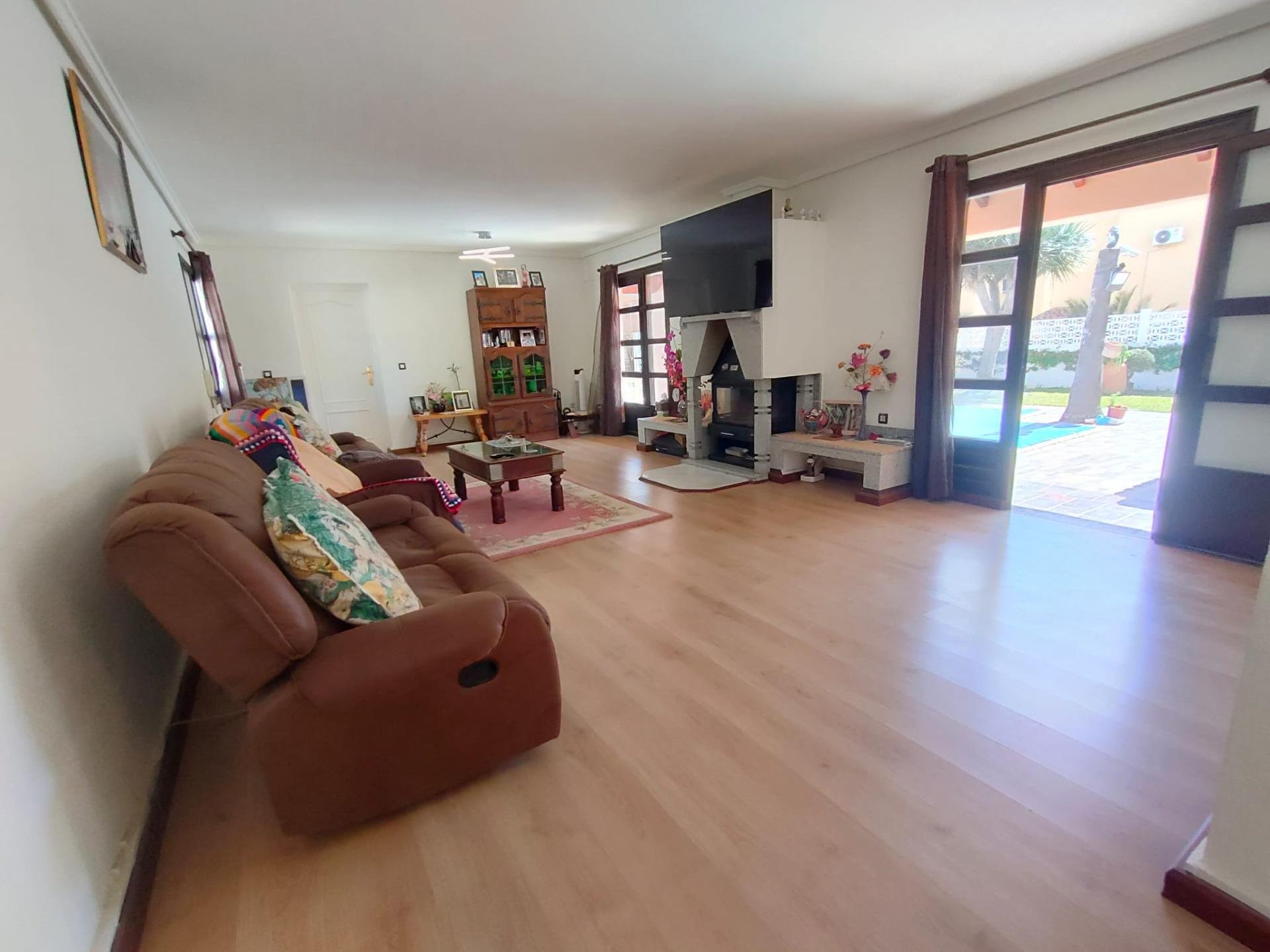 House à Alicante, Espagne 209 m2 No. 165817
