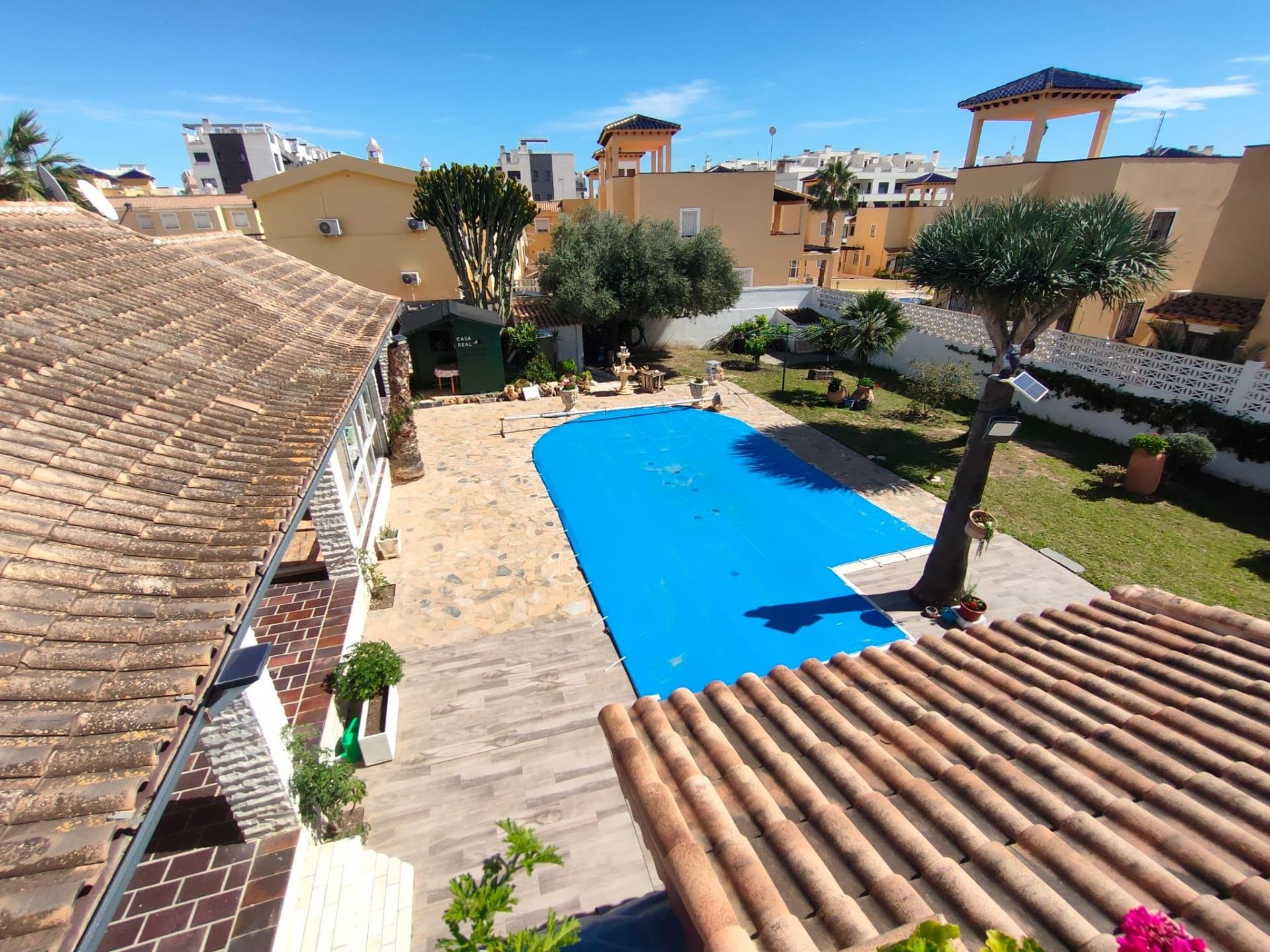 House à Alicante, Espagne 209 m2 No. 165817