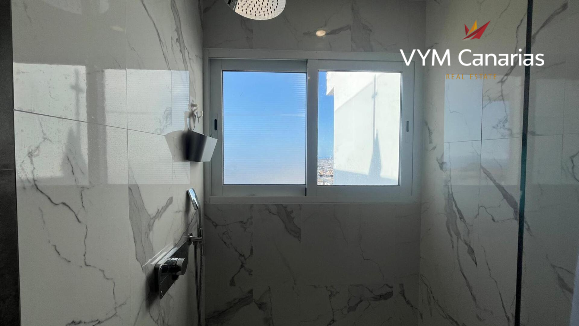 Huvila San Eugenio, Tenerife, Espanja 4 makuuhuonetta, 119 m2 No. 164387