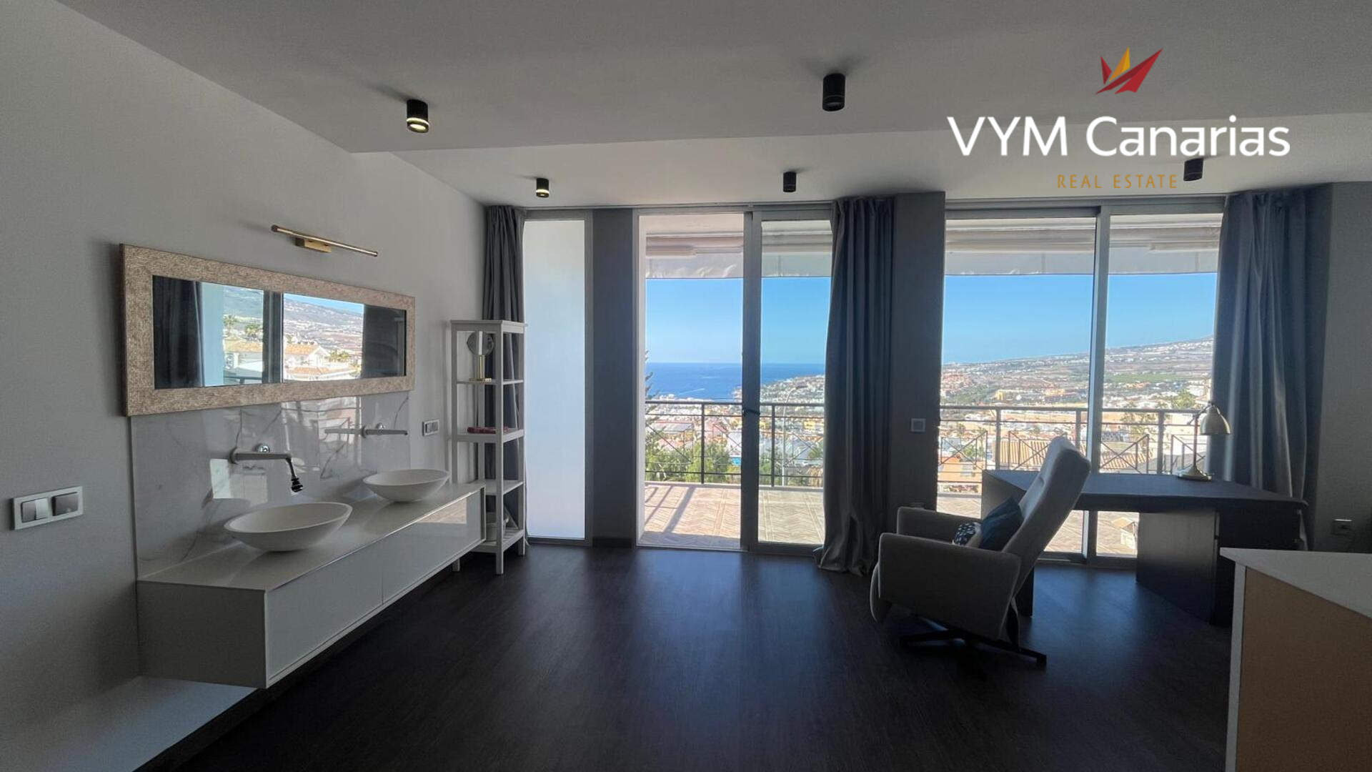 Huvila San Eugenio, Tenerife, Espanja 4 makuuhuonetta, 119 m2 No. 164387