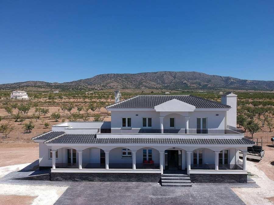 Villa à Pinoso, Alicante, Espagne 4 chambres, 245 m2 No. 142336